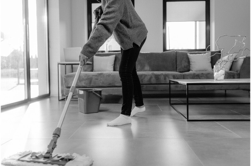 Imagine Curățarea și dezinfectarea pardoselilor: ghid complet